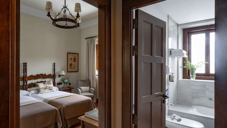 Parador de Gredos Room