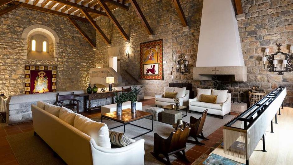 Parador de Jaen Lobby