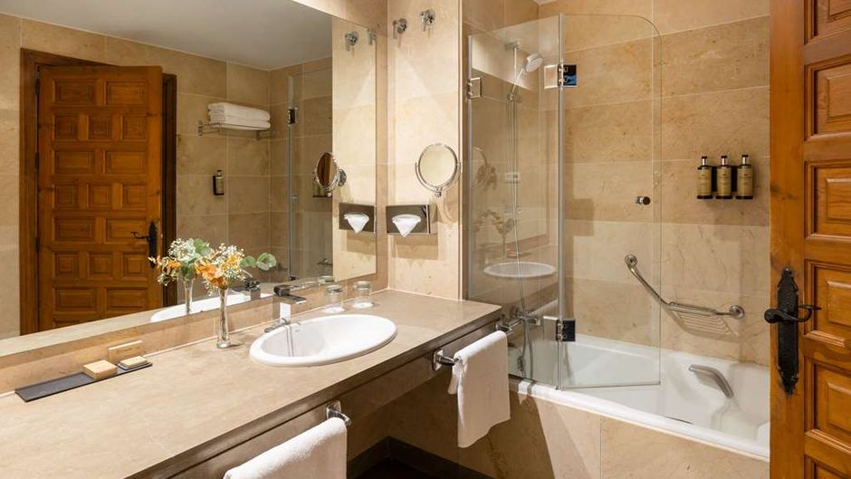 Parador de Malaga Gibralfaro Room