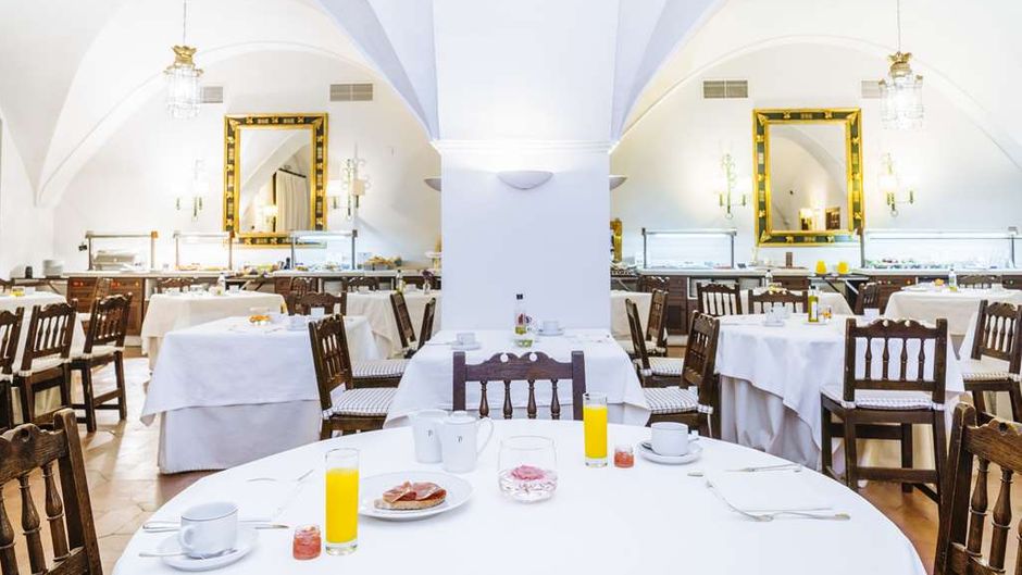 Parador de Merida Restaurant