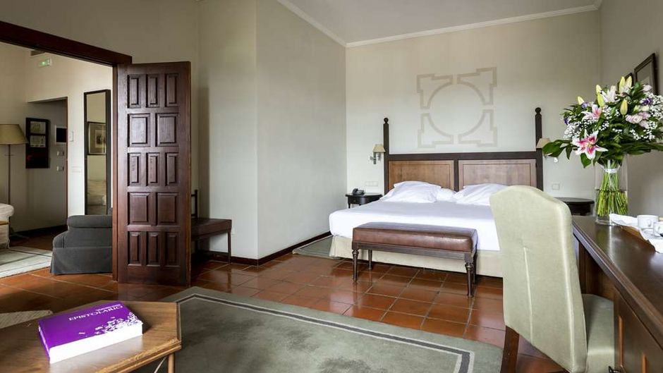 Parador Monforte de Lemos Room