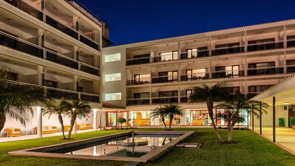 Parador de Nerja Exterior