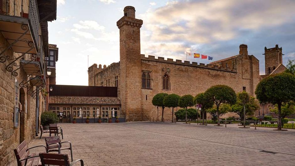 Parador de Olite Exterior