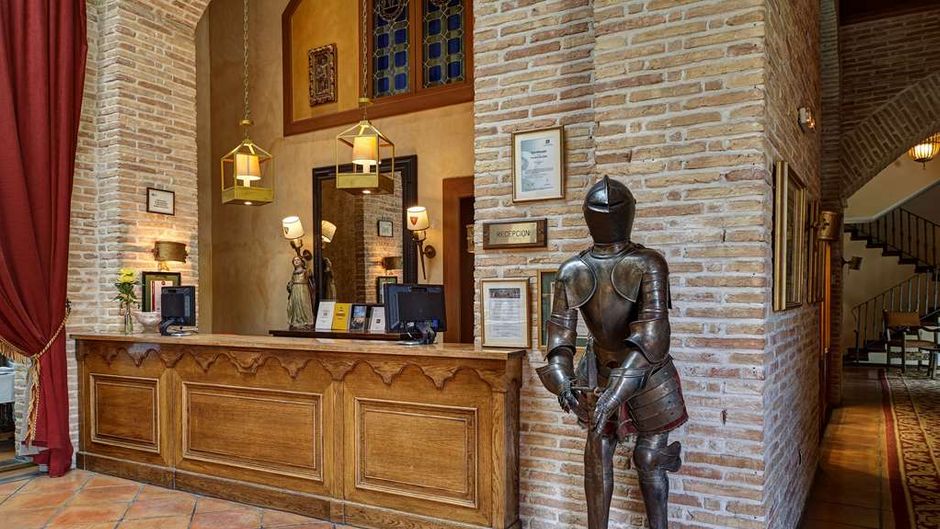Parador de Olite Lobby