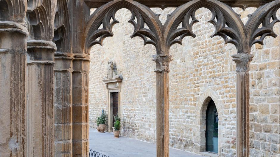 Parador de Olite Exterior