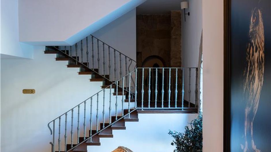Parador de Olite Lobby
