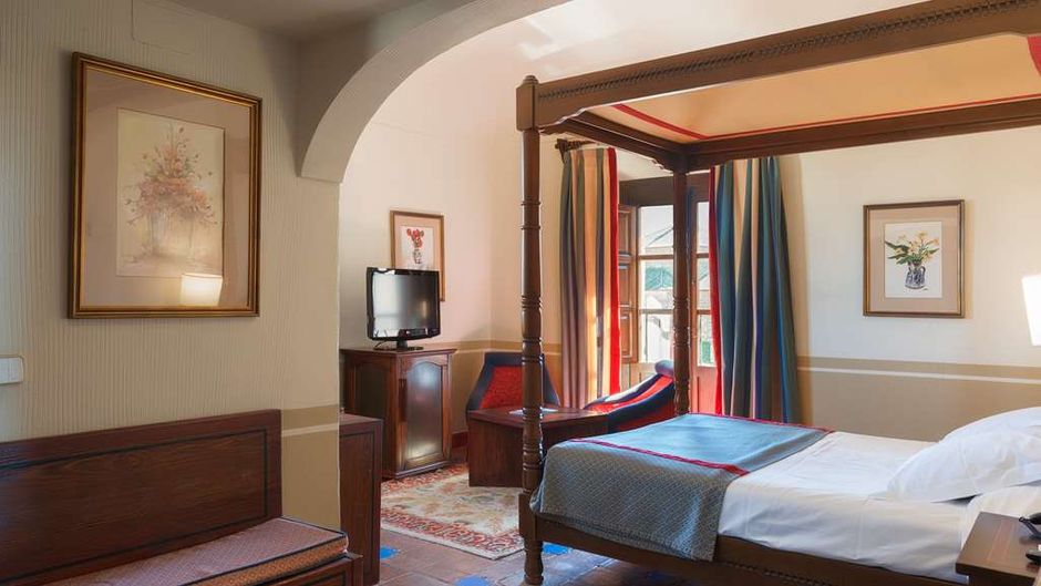 Parador de Oropesa Room