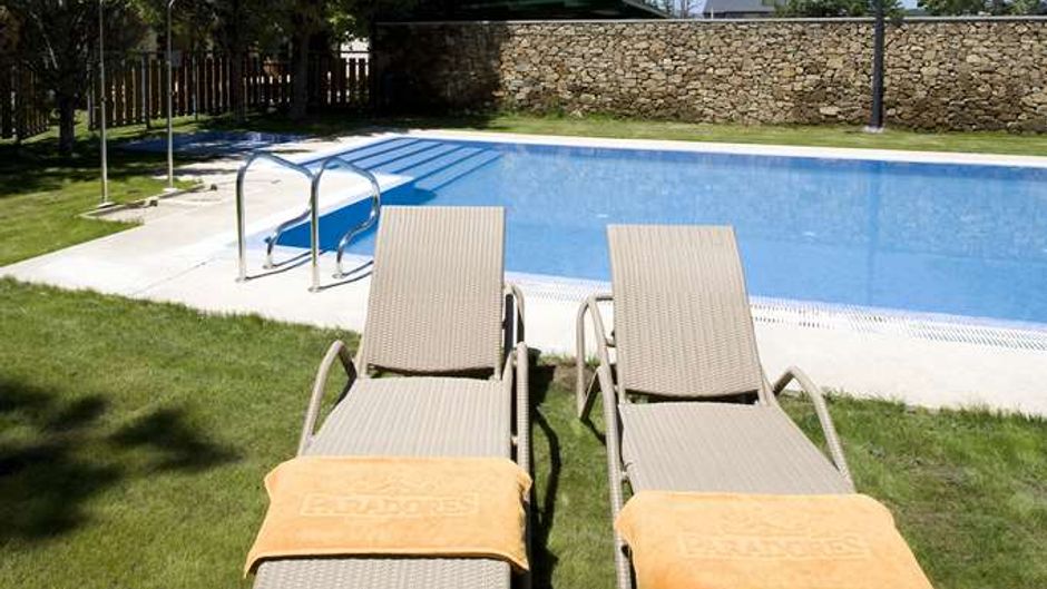 Parador de Puebla de Sanabria Pool