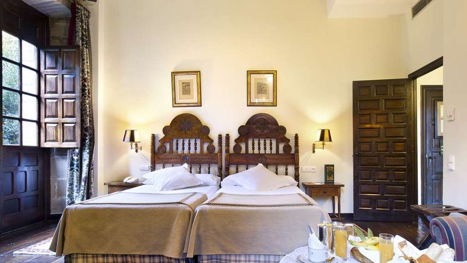 Parador de Santillana Gil Blas Room