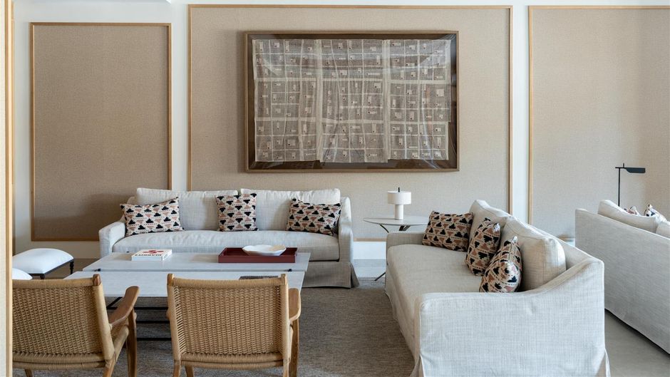 Parador de Santillana Lobby