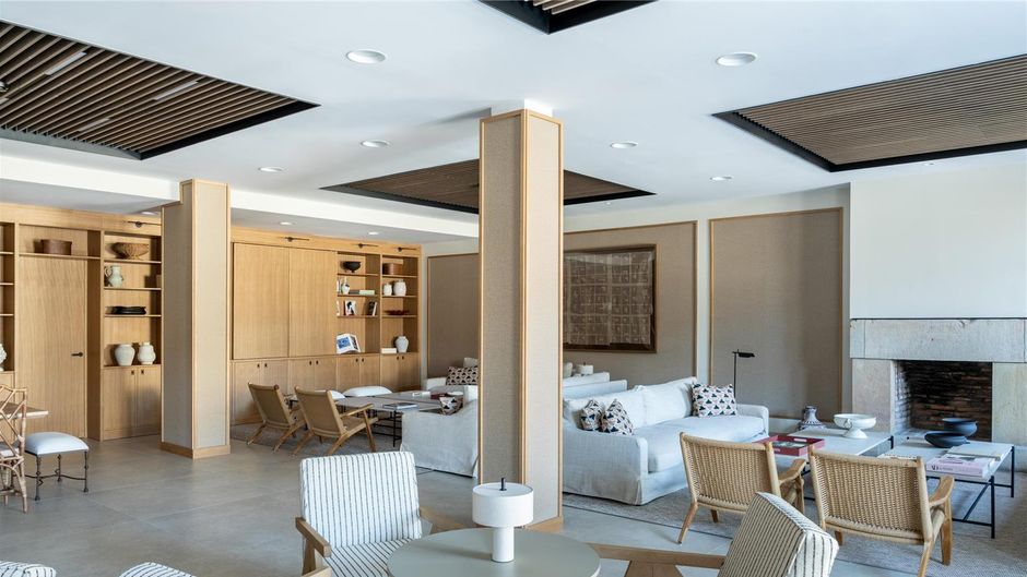 Parador de Santillana Lobby