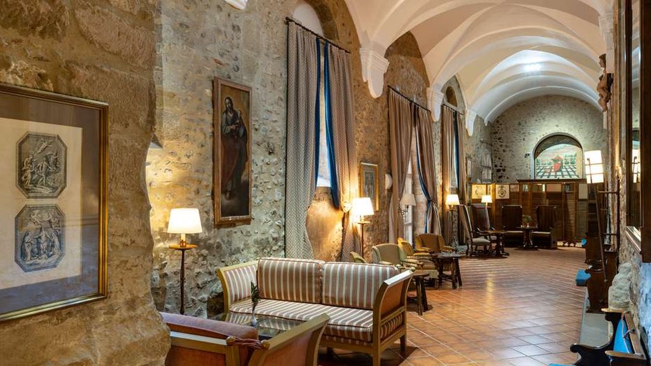 Parador de Sto Domingo Bernardo Fresneda Other