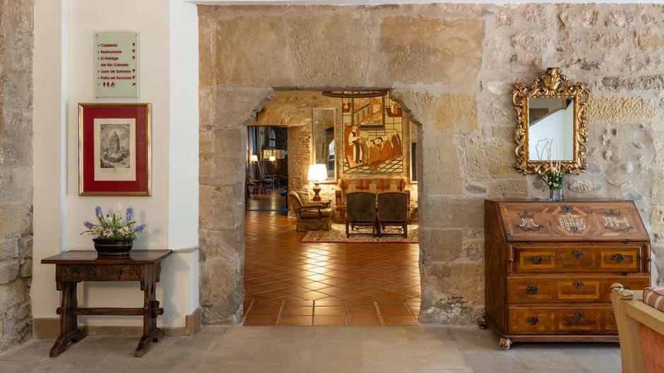 Parador de Sto Domingo Bernardo Fresneda Other