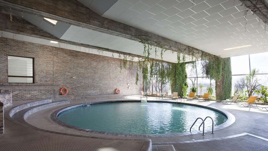 Parador de Segovia Pool