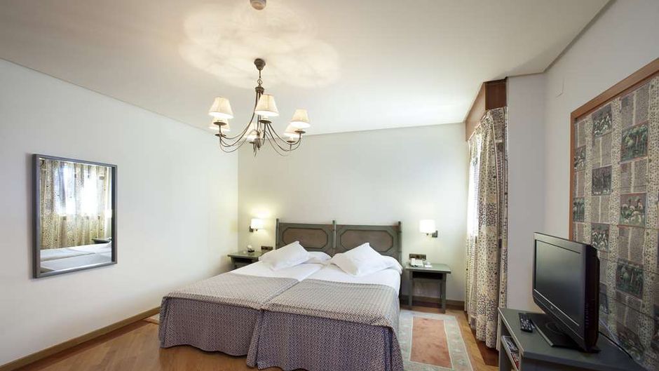 Parador de Segovia Room