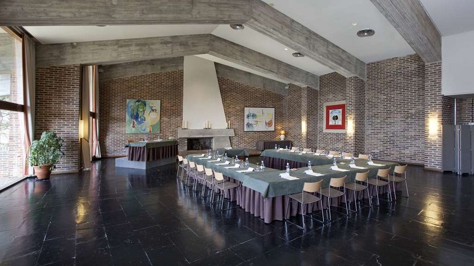 Parador de Segovia Meeting