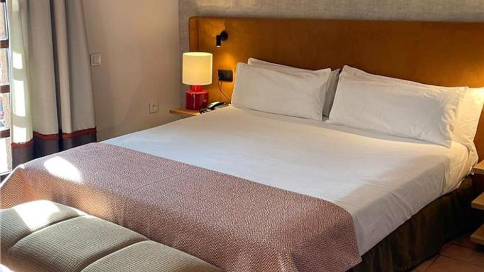 Parador de Siguenza Room