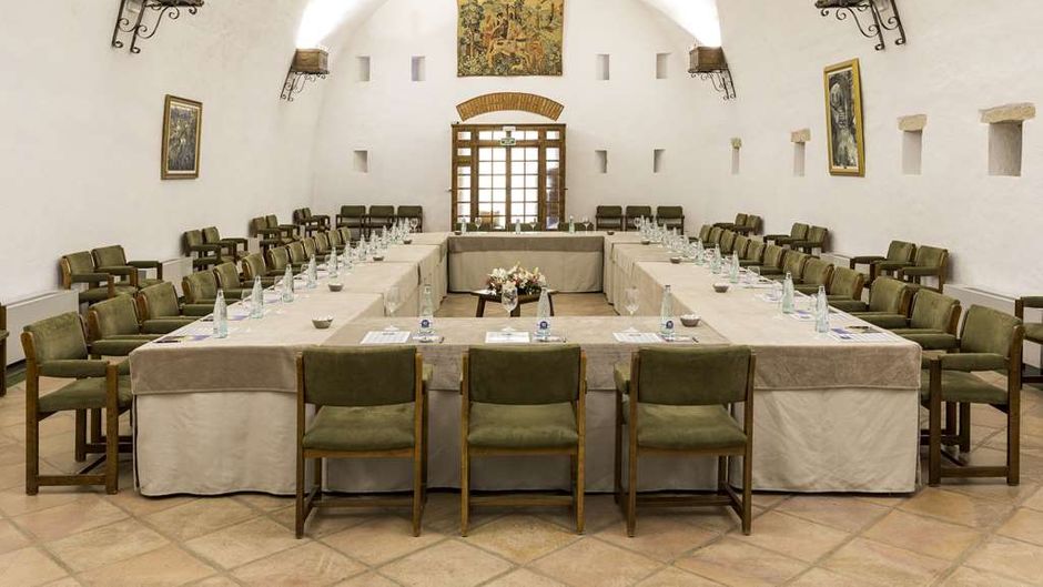 Parador de Tortosa Meeting