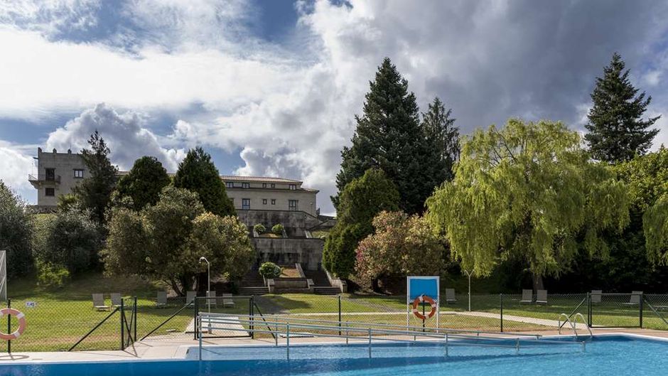 Parador de Tui Pool
