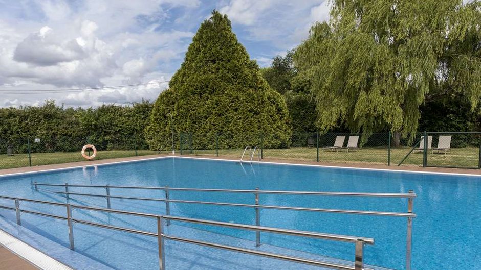 Parador de Tui Pool