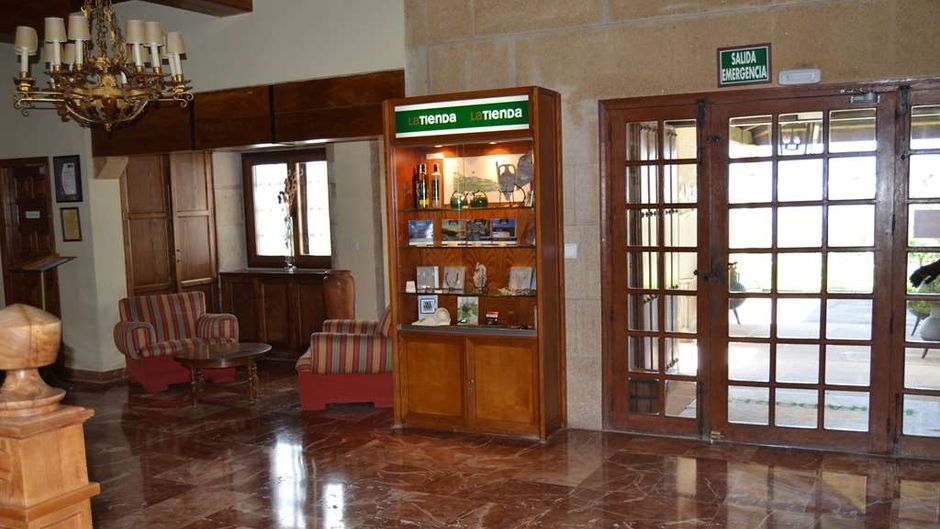 Parador de Verin Lobby