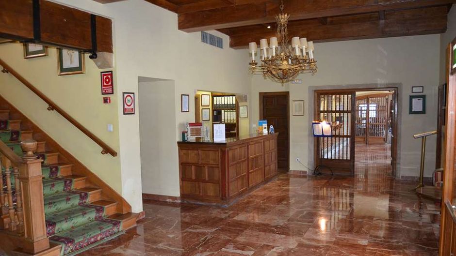 Parador de Verin Lobby