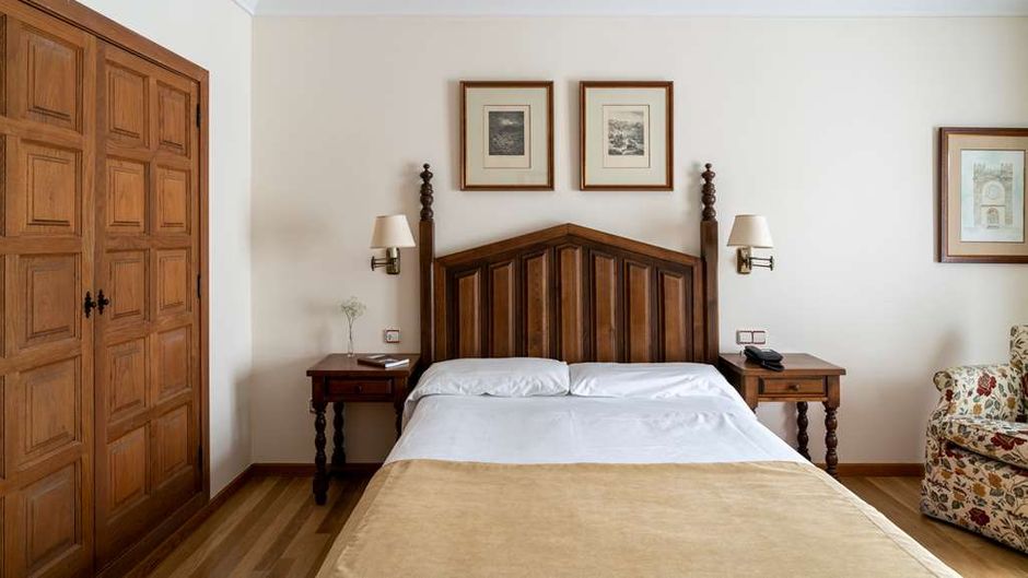 Parador de Villalba Room