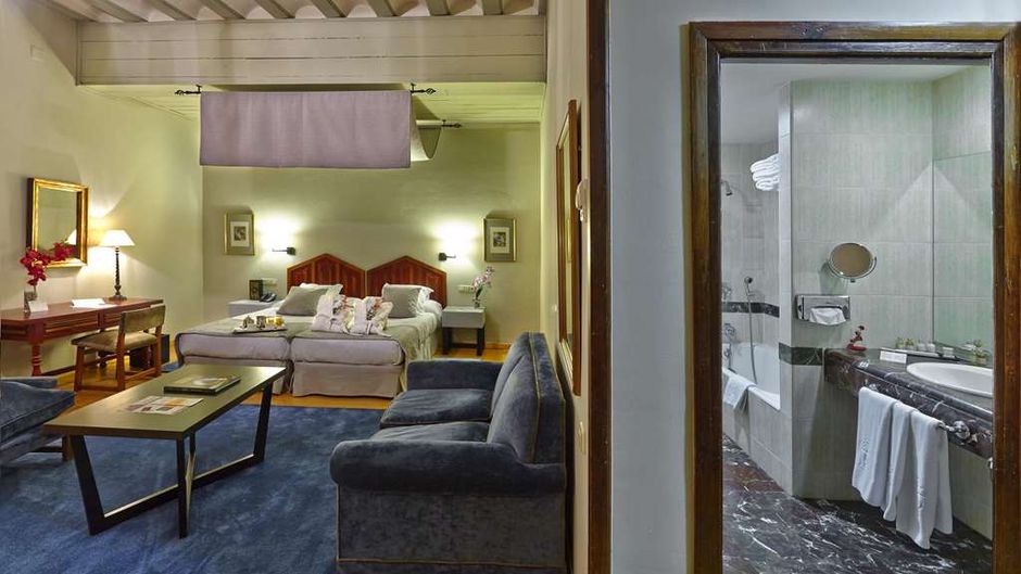 Parador de Zamora Room