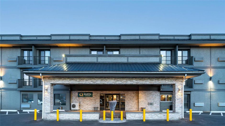 Quality Inn & Suites Vernon Exterior