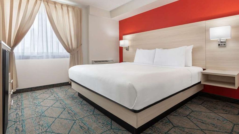 Ramada by Wyndham Miramichi NB Suite