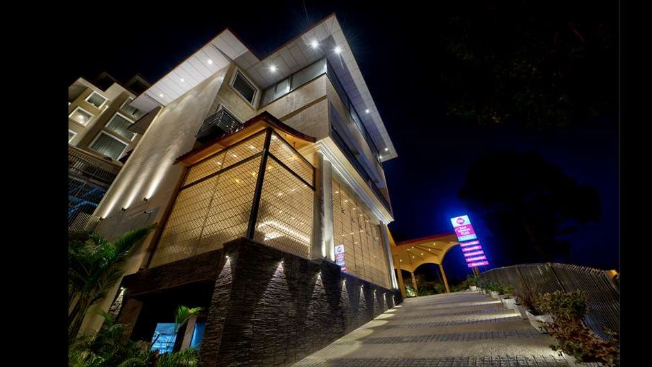 Best Western Plus Revanta Exterior