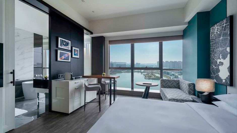 Hyatt Centric Lakeside Ningbo Room