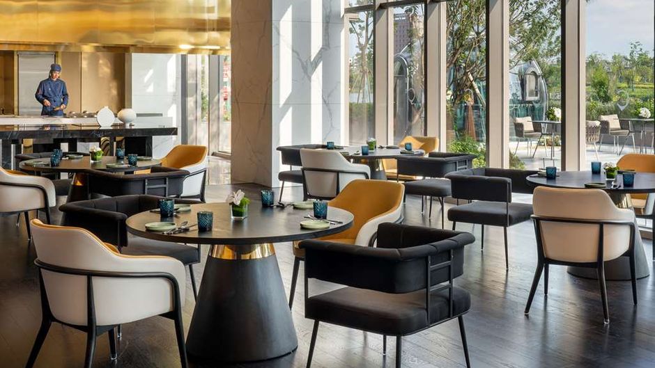 Hyatt Centric Lakeside Ningbo Restaurant