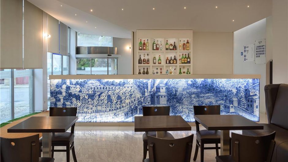 Tryp Porto Centro Lobby