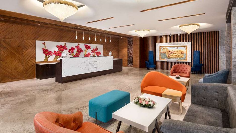 Howard Johnson by Wyndham Udaipur Lobby