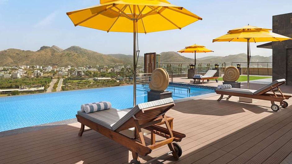 Howard Johnson by Wyndham Udaipur Pool