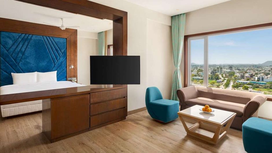 Howard Johnson by Wyndham Udaipur Suite
