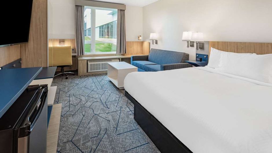 Microtel Inn & Sts by Wyndham Summerside Suite