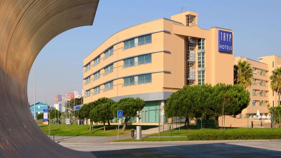 Tryp Porto Expo Exterior
