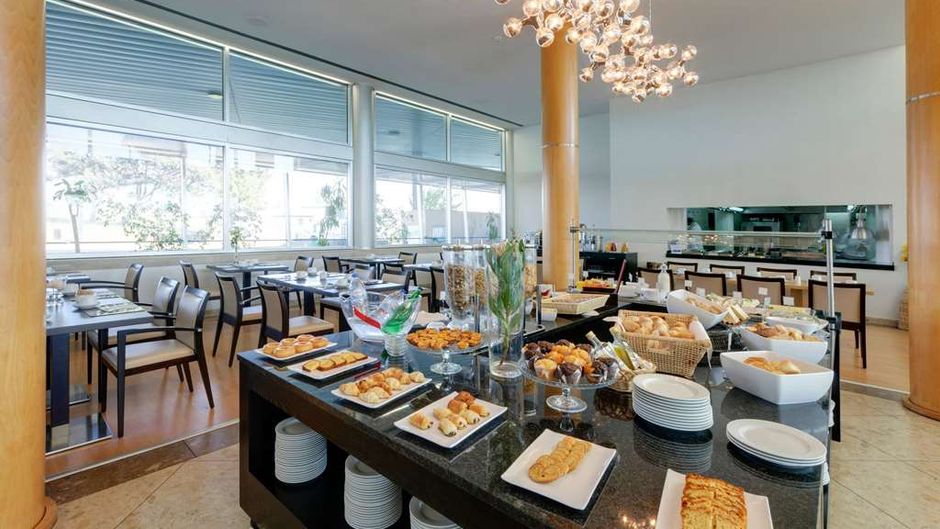 Tryp Porto Expo Restaurant