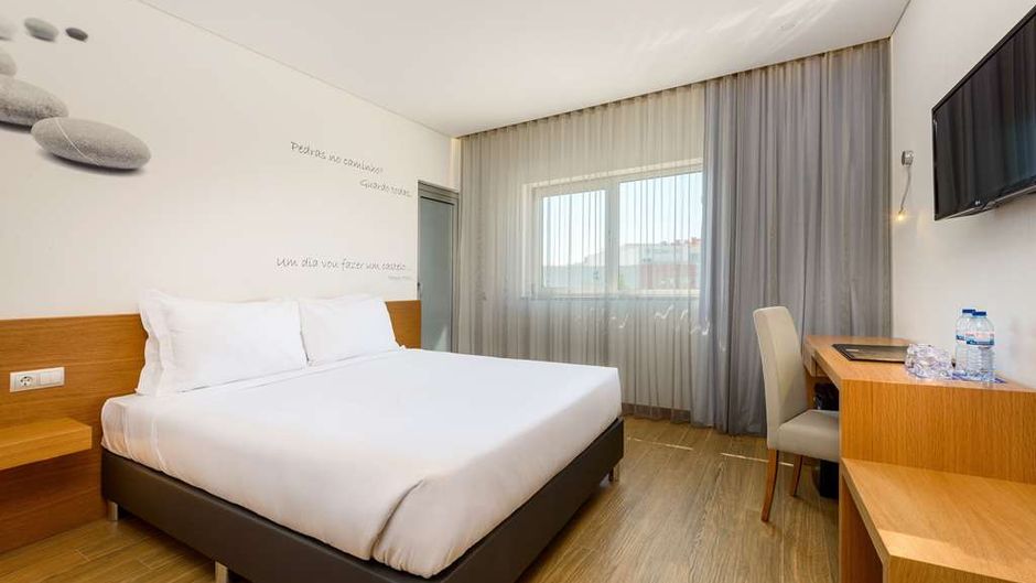 Tryp Leiria Room