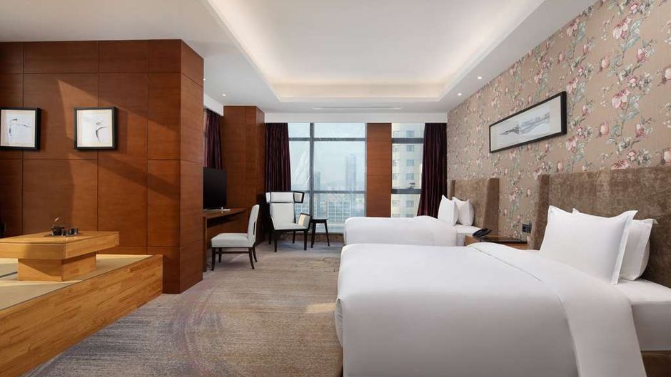 Days Hotel by Wyndham Railway Station Room
