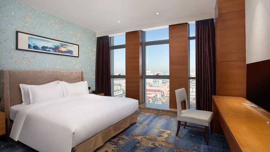 Days Hotel by Wyndham Railway Station Room
