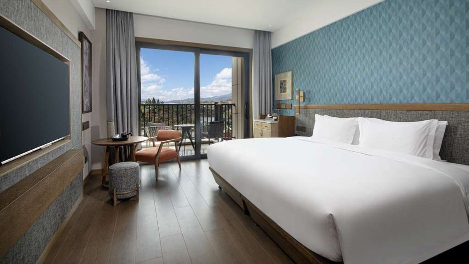Wyndham Fengqing Resort Room