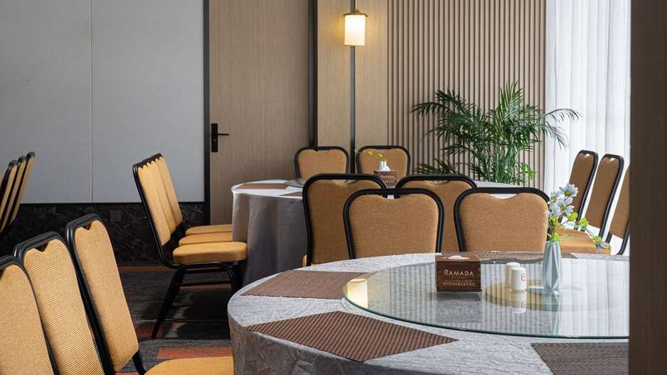 Ramada by Wyndham Guilin Yangshuo Resort Restaurant