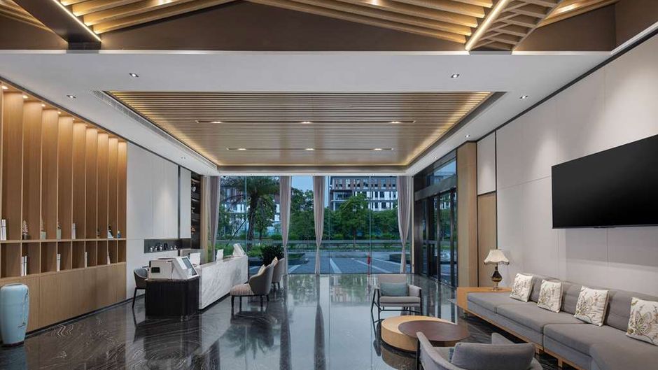 Ramada by Wyndham Guilin Yangshuo Resort Lobby