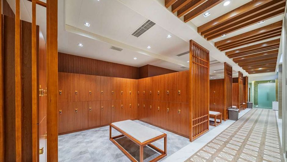 Howard Johnson Lake Serenity Hotel Spa