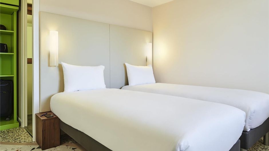 Greet Versailles-Voisins Le Bretonneux Room