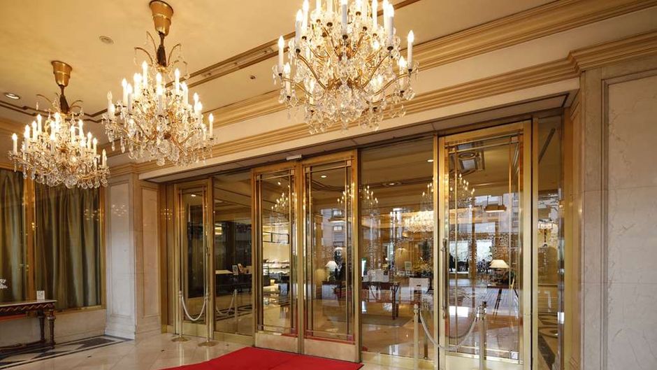 RIHGA Royal Hotel Tokyo Lobby