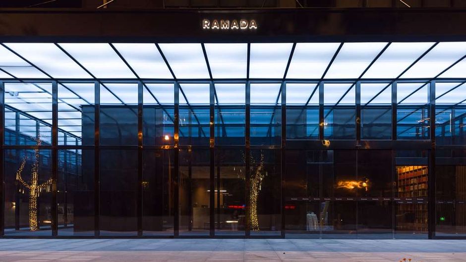 Ramada by Wyndham Wuhan Hankou Exterior